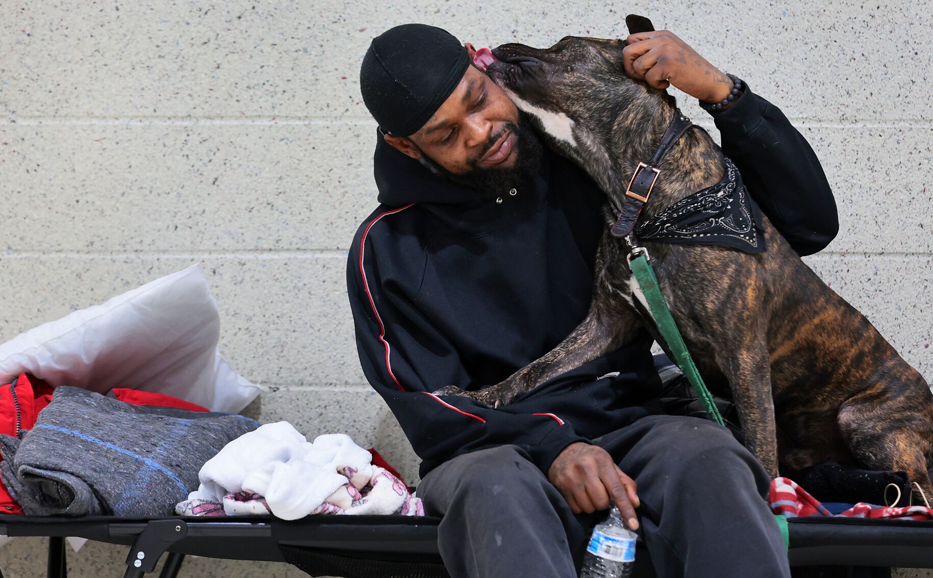 Pop-up shelter opens for unhoused